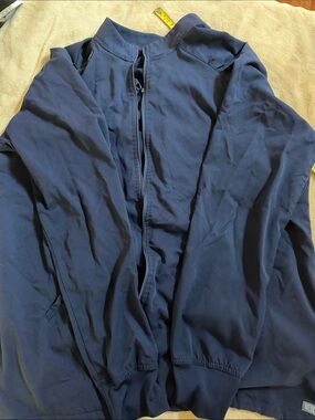 Women’s Navy Zip-Front Lightweight scrub Jacket